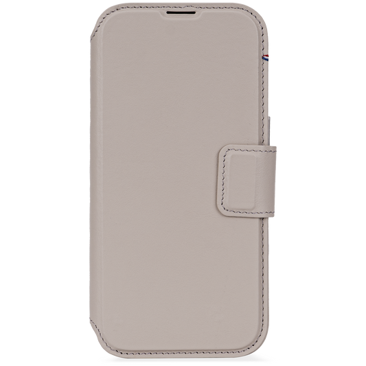 Decoded Lommebokdeksel i skinn med MagSafe til iPhone 17 - Clay