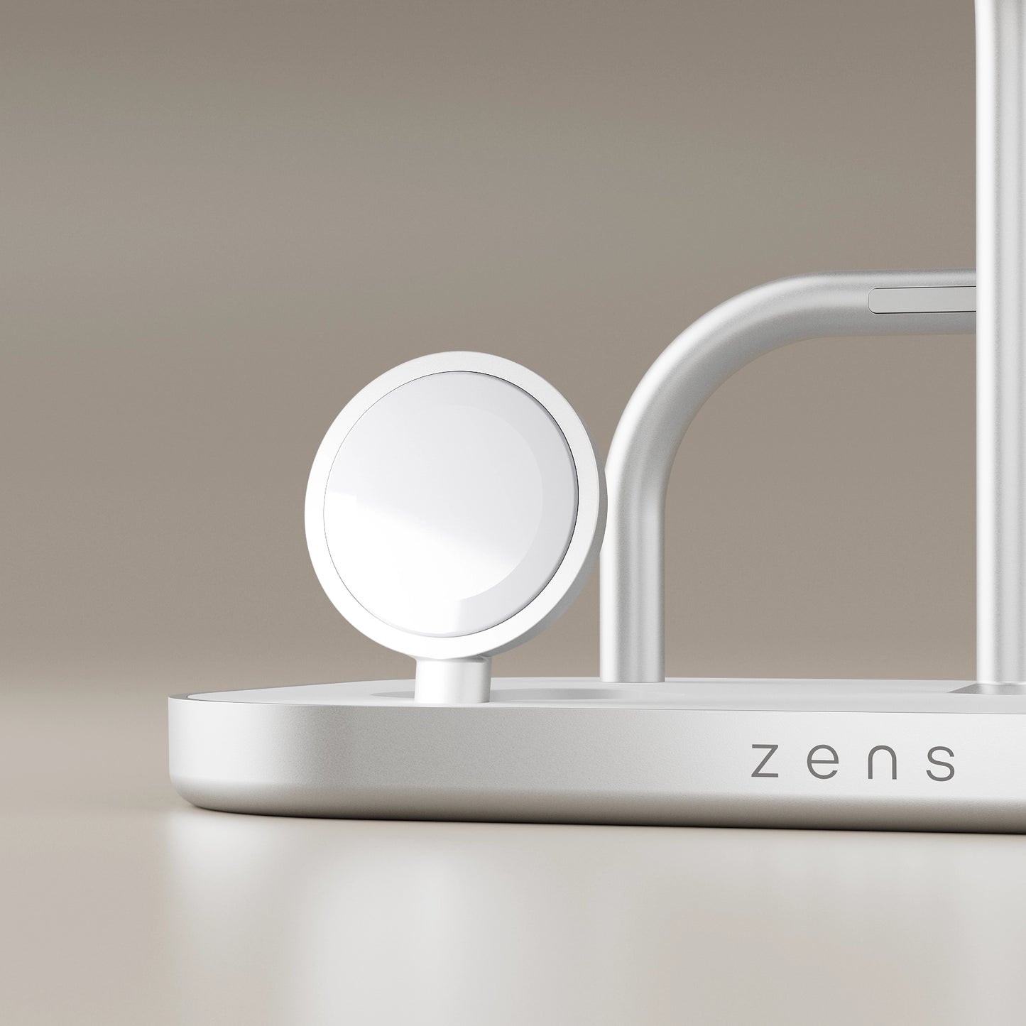 Zens 4-i-1 Qi2 Ladestasjon