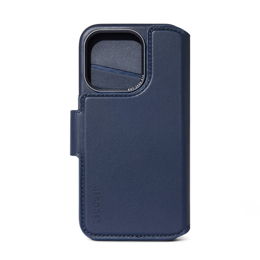 Decoded Lommebokdeksel i skinn med MagSafe til iPhone 15 Pro Max - Navy