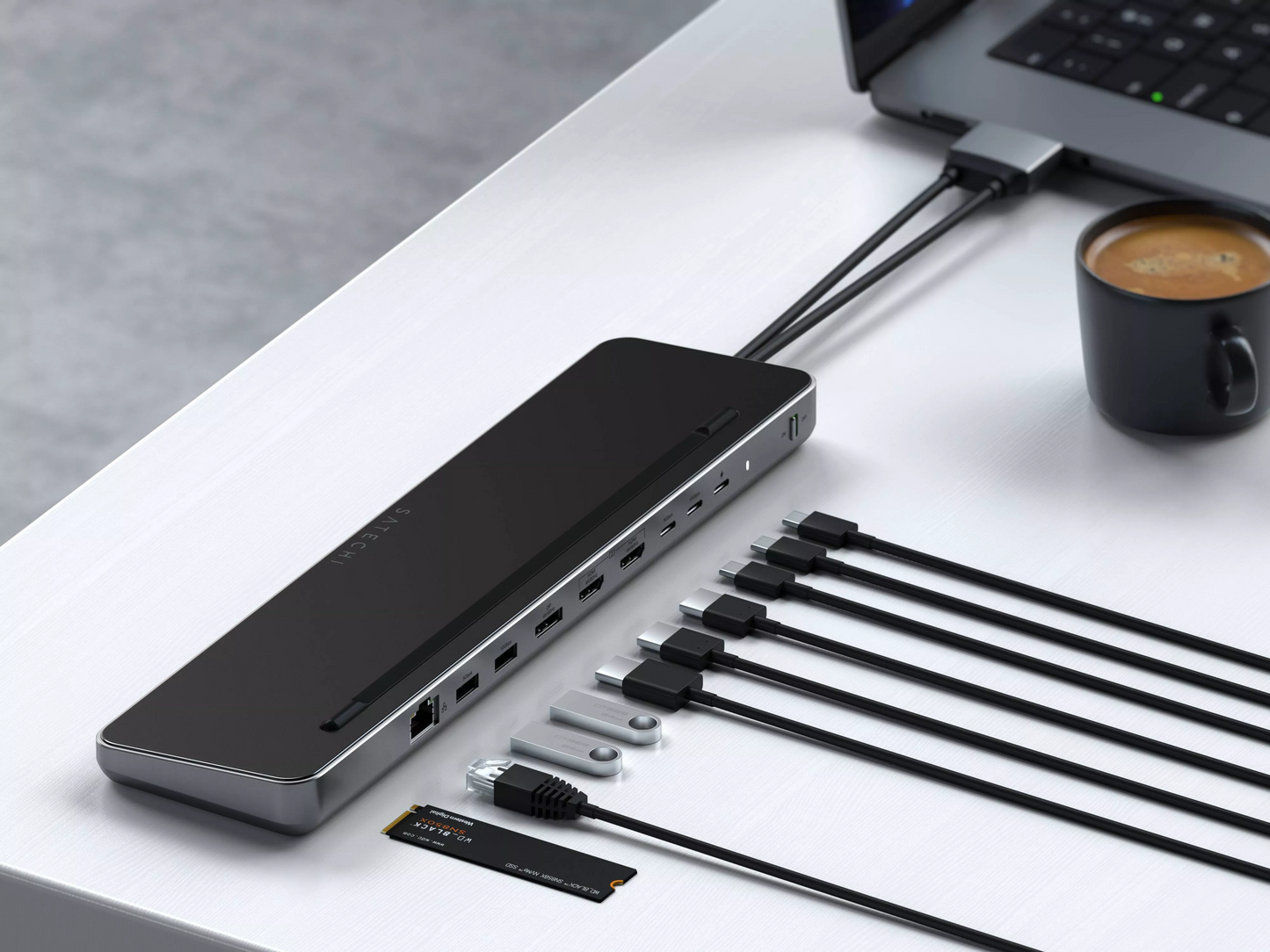 Satechi USB-C Dual Dockingstasjon med NVMe SSD-kabinett