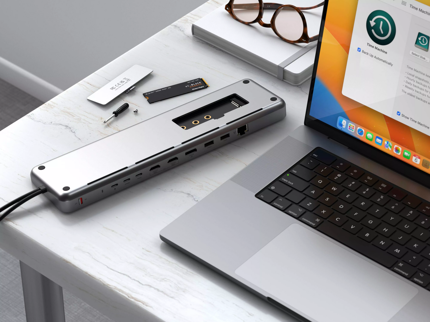 Satechi USB-C Dual Dockingstasjon med NVMe SSD-kabinett