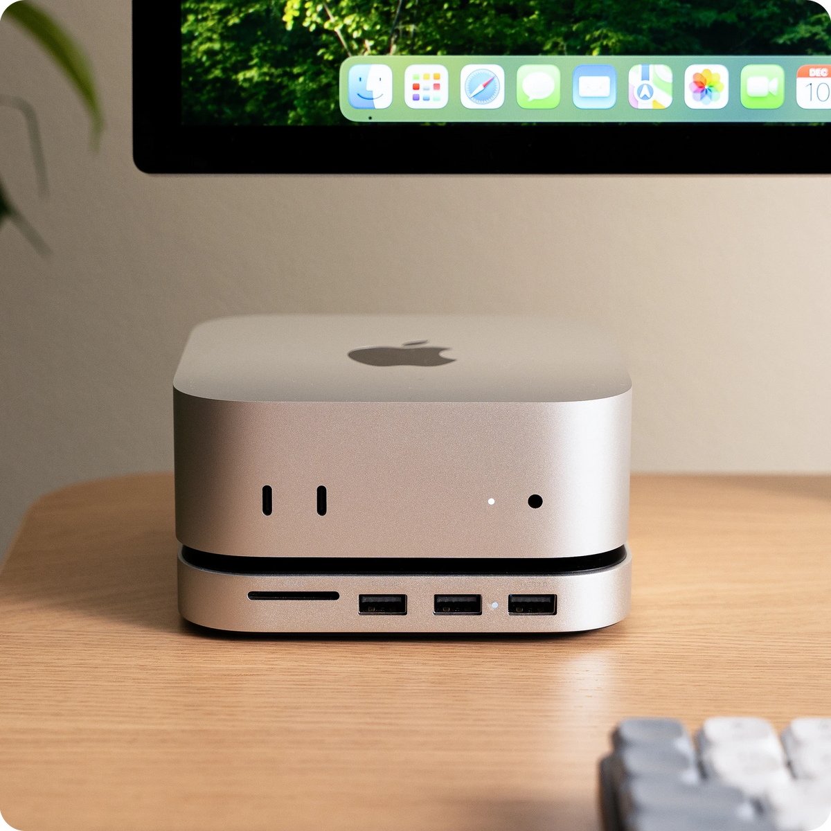 Satechi Mac mini Stand Hub med SSD-kabinett
